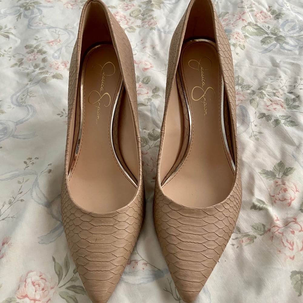 Jessica Simpson Nude Heels